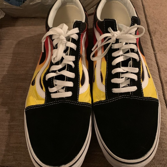 vans 16 vans 16
